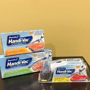 Reynolds Handi Vac Vacuum Sealer Starter Kit Gallon Quart size Freezer Bags NIP